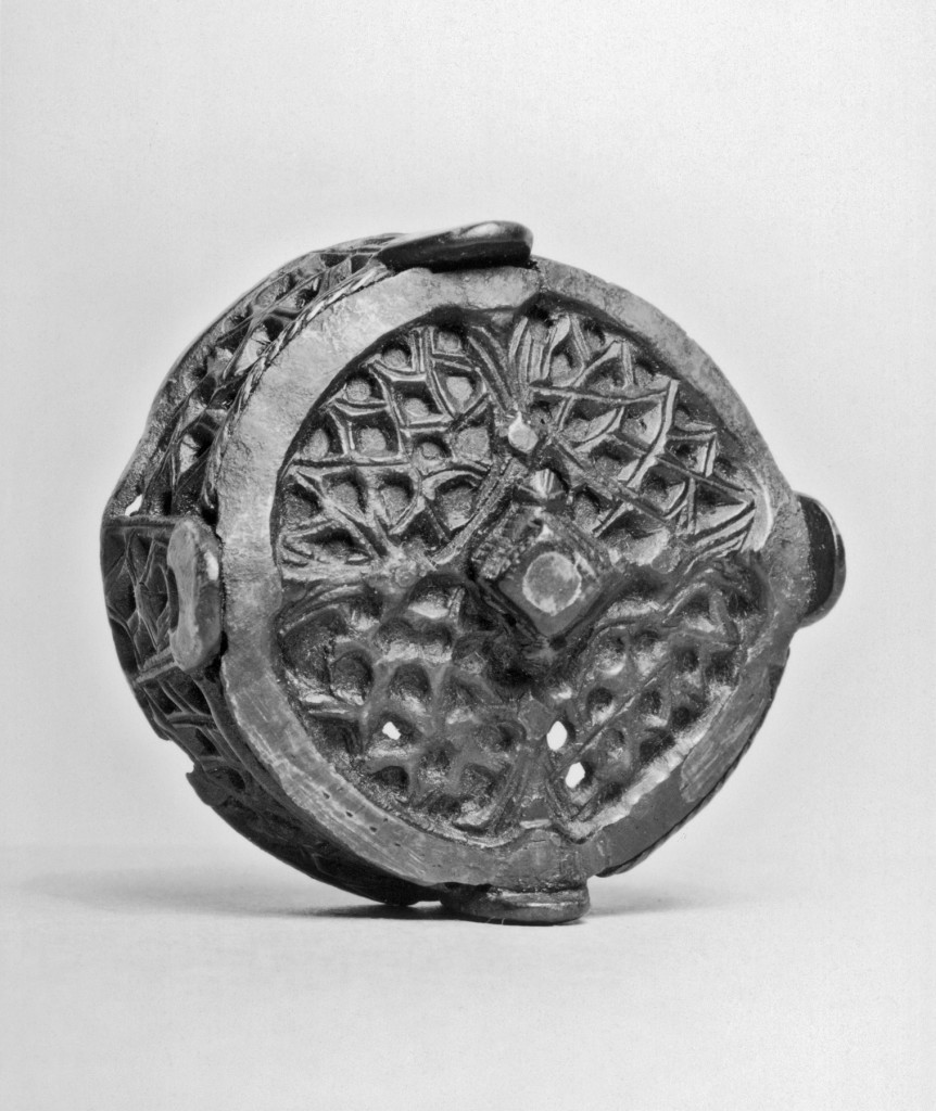 Box-shaped bronze brooch worn by Viking women to fasten their clothes, 9th to 11th centuries. © The Walters Art Museum